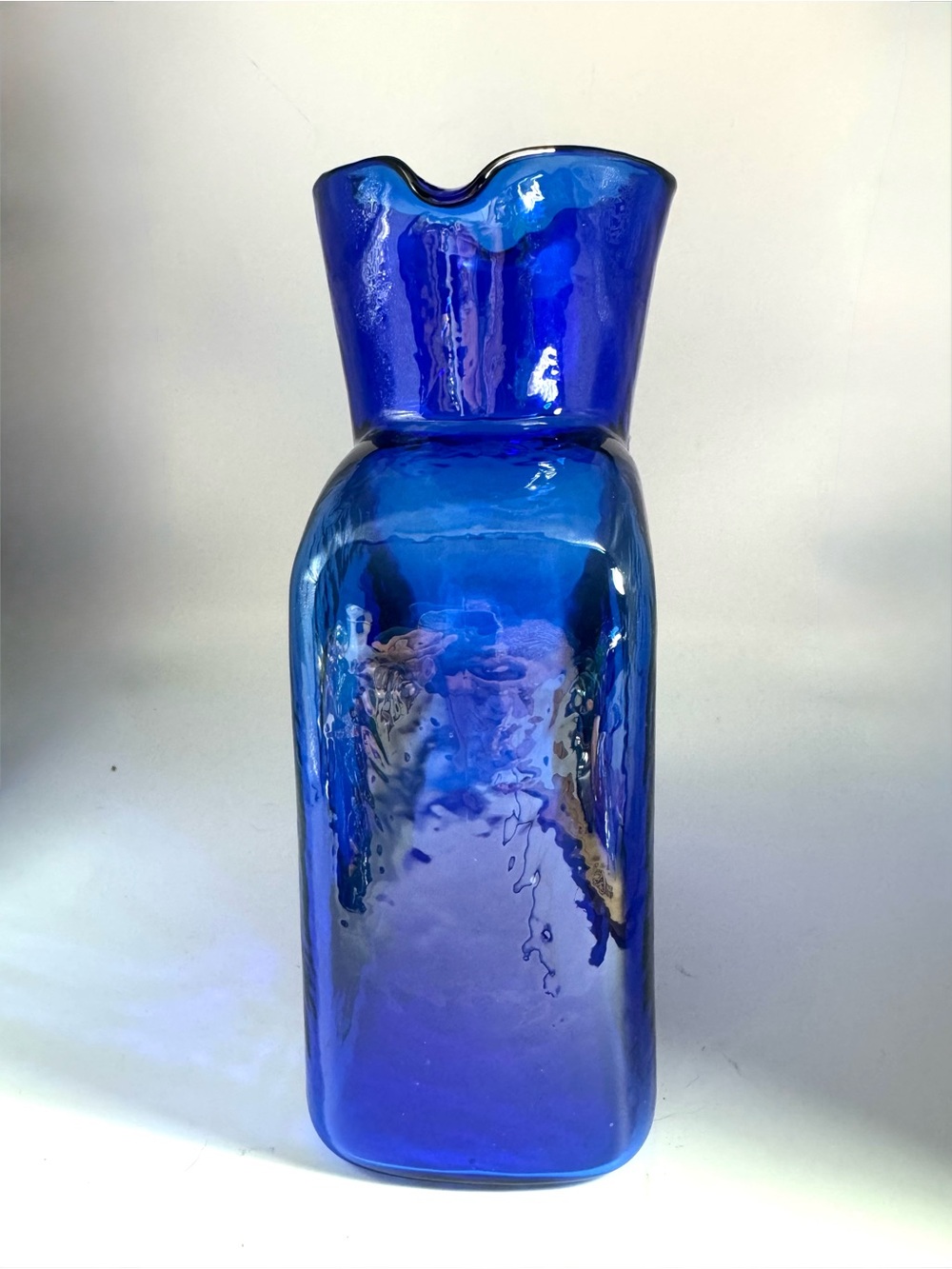 Blenko Hand Blown Cobalt Blue Water Bottle/Vase w/sticker - Picture 3 of 6